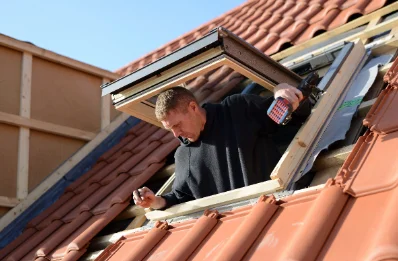 Pose de fenêtres de toit Velux à Favars